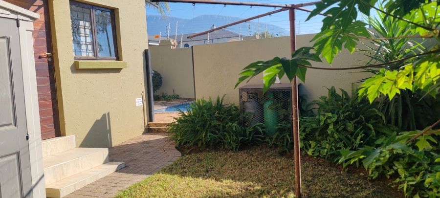 4 Bedroom Property for Sale in Melodie North West